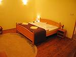 imagine 3 in Apartament AP10