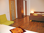 imagine 2 in Apartament AP44